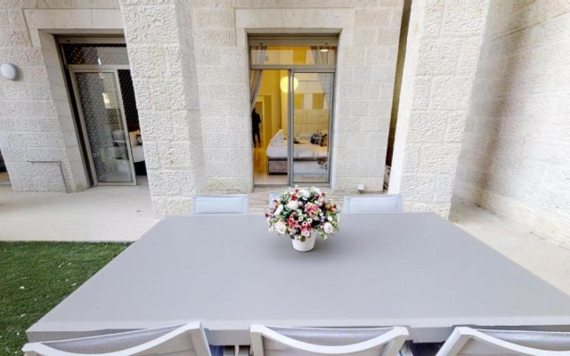 Haneviim Court Luxury by Rental Israel