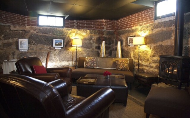 The Oxford House Inn