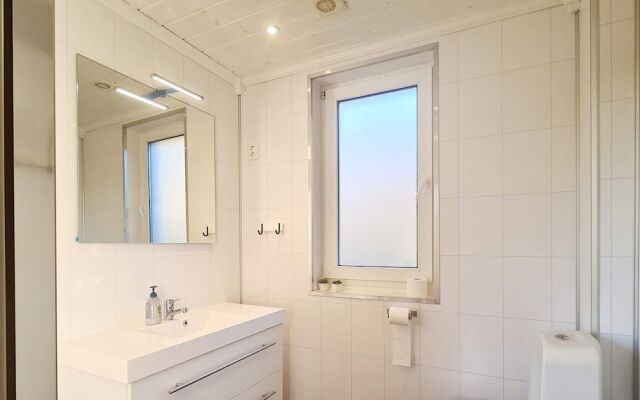 5 Person Holiday Home in Lonevag-by Traum