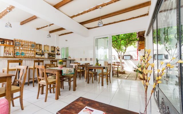 Happiness Apartments