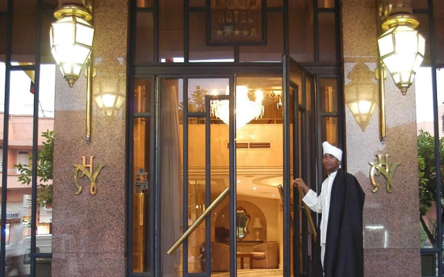 Hotel Nassim