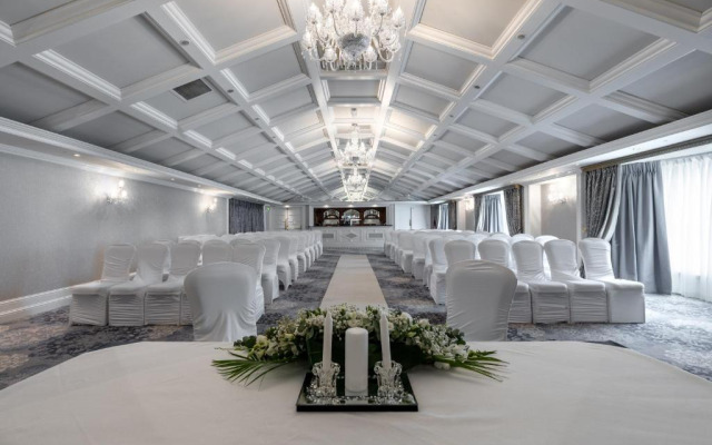 Newgrange Hotel