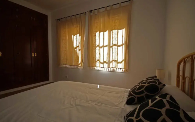 Plaza Rosa GrupalMalaga