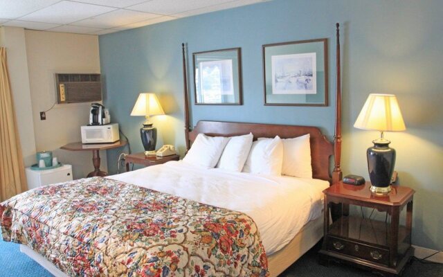 Boothbay Harbor Inn