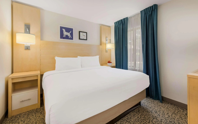 Sonesta ES Suites Charlotte Arrowood