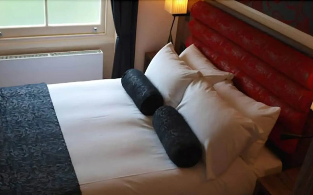 Simply Rooms & Suites