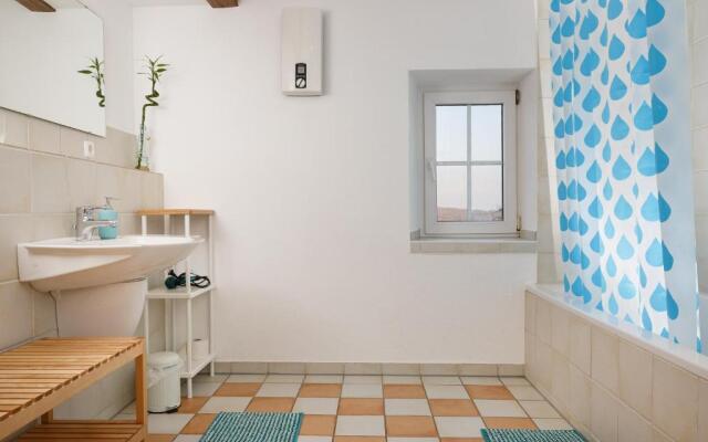 Auszeit-Eifel Eifelhaus "Burgaß 1807" Sauna & Badezuber