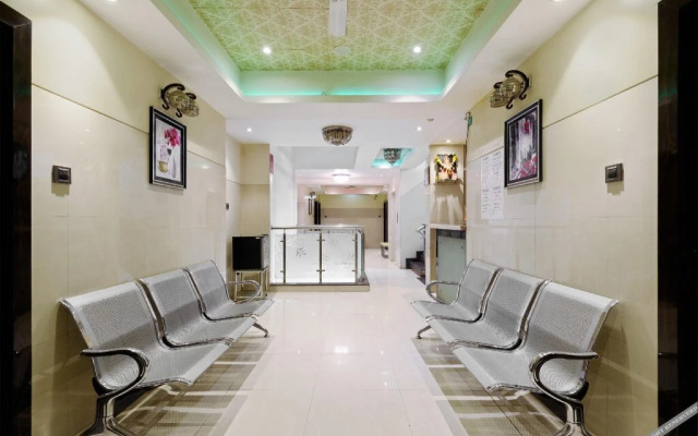 Hotel Starlight Inn By OYO Rooms