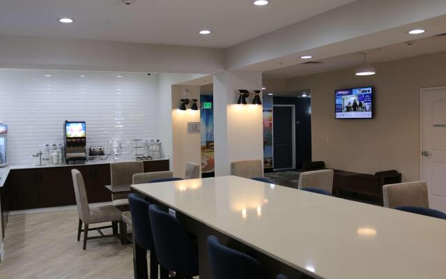 Best Western Plus New Barstow Inn & Suites