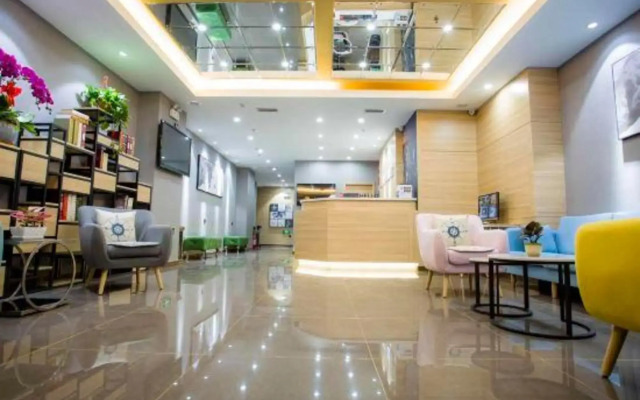 Dandong Yihai Business Hotel