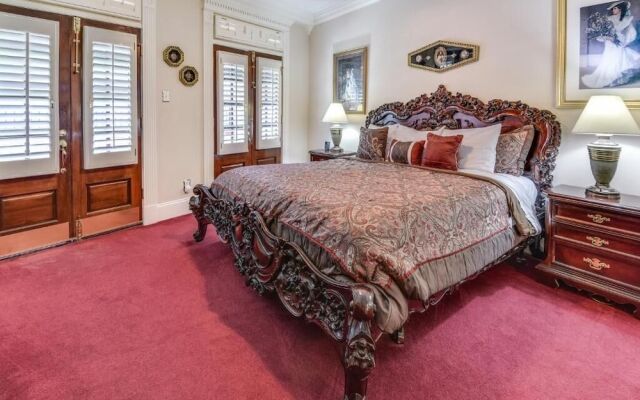 Plaza Suites Downtown New Orleans