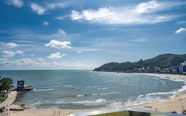 Busan Songjeong Brooks Hotel