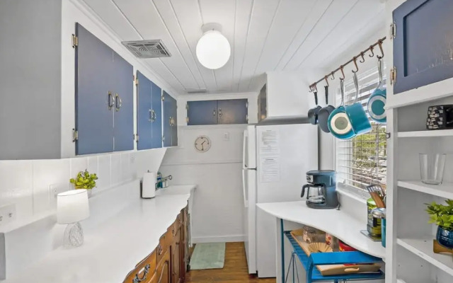 Marvelous Mermaid Beach Bungalow Dog-friendly