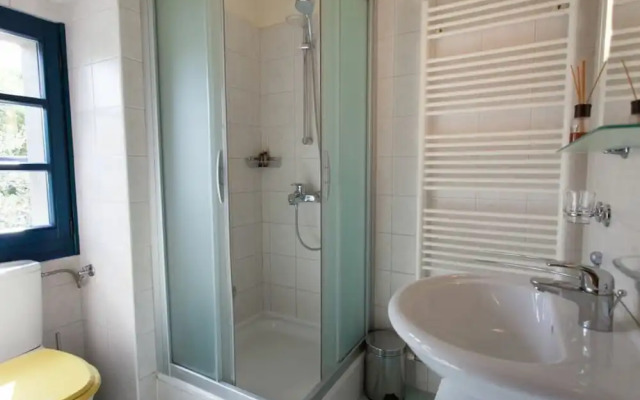 House of Olives Comfortable Holiday Residence