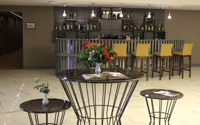 Sky Hotel Baku