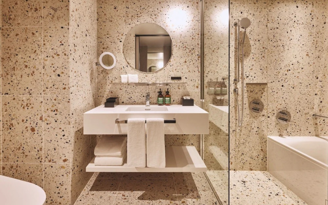 voco Osaka Central by IHG