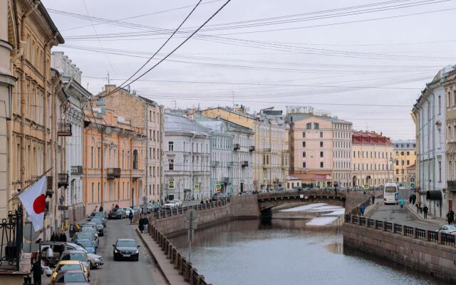 Апартаменты на набережной реки Мойки 31