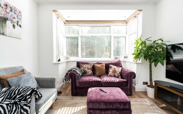 NEW Lux 3BD Family Home W/garden - North London