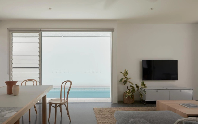 Byron Bay Accom - North Beach Houses 44 Bayshore Drive - No pool in studio – Guest Rooms – Byron Bay