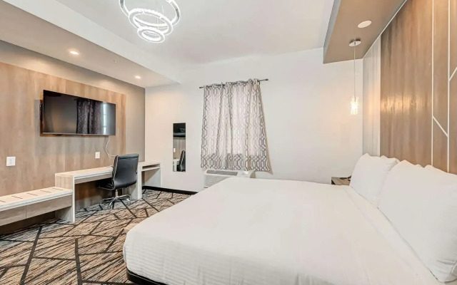 SureStay Hotel by Best Western Houston Southeast