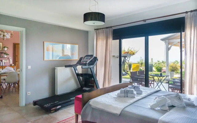 Muses: Panoramic View, Close To Historical Sites