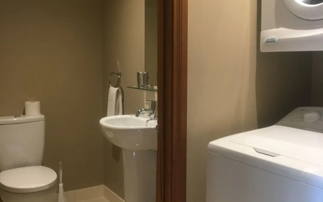 Lansdown Peaks Apartments