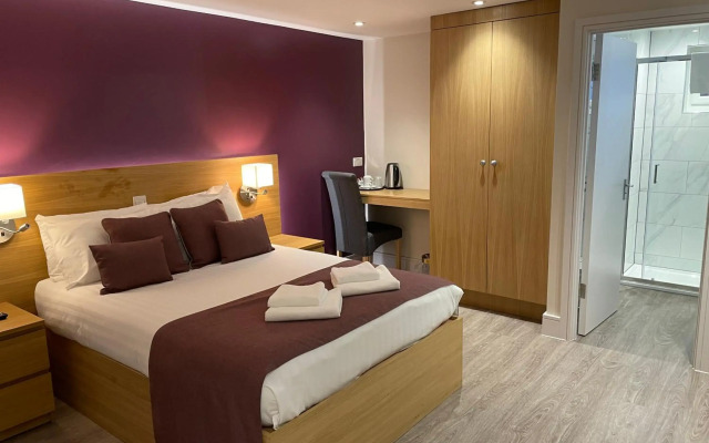 Atrium Hotel