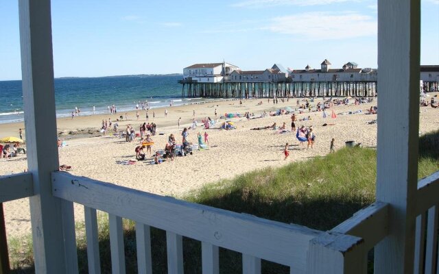 Copley LaReine Motel