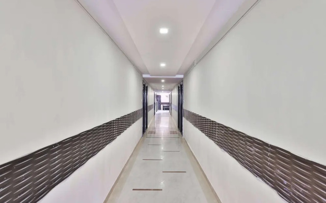 OYO 16849 Arya Corporate