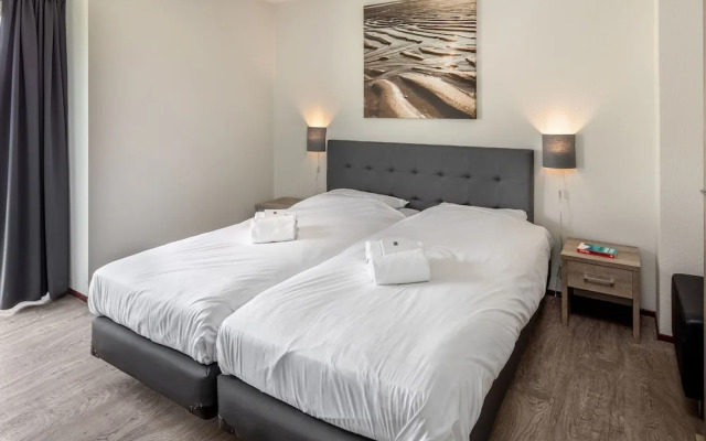 Restyled Villa With Dishwasher and Whirlpool, Near the Sea