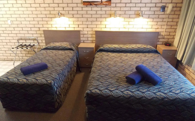 Cowra Crest Motel