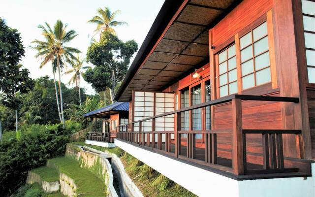 Suarapura Resort and SPA