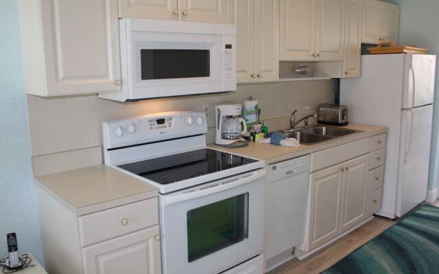 Jamaica Royale 014 - 1 Br Apts