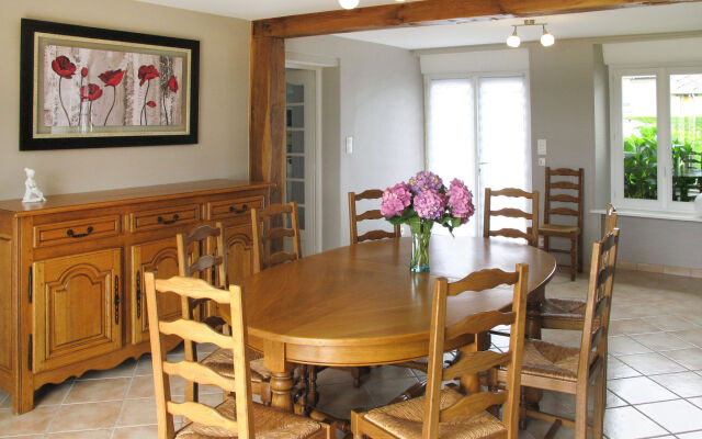 Holiday Home La Piscine - LEN400