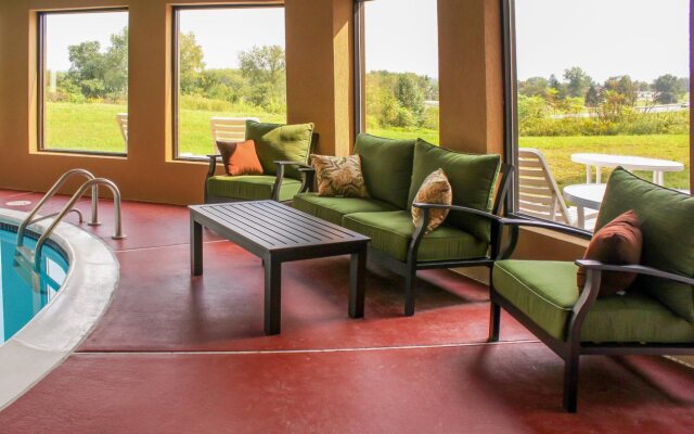 Holiday Inn Express Lewisburg/New Columbia by IHG