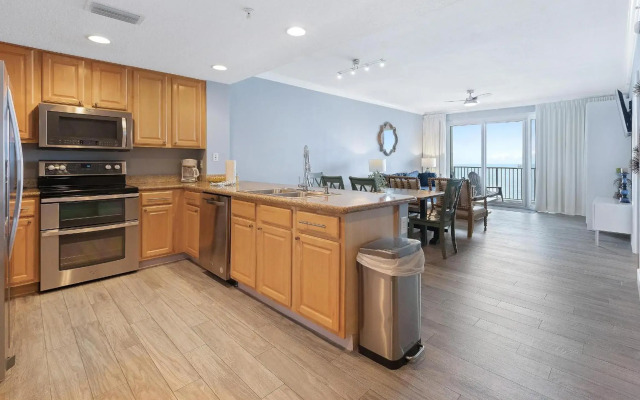 Grandview East 903