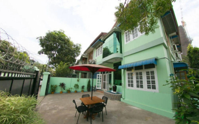 Shennoon's House B&B