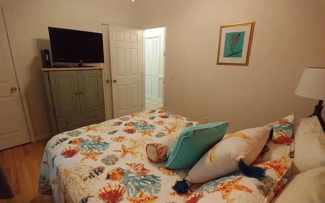 Seaside Villa 101 on Folly Beach