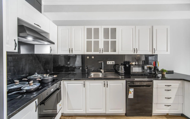 Stay Inn on Eznik Kokhbatsi Street 16