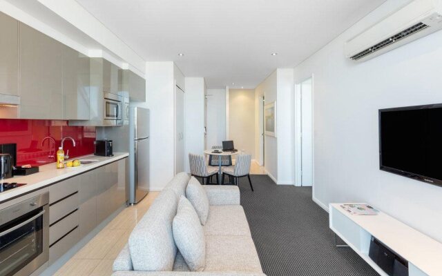 Meriton Suites Campbell Street, Sydney