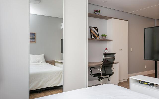 Belo Studio sofisticado em Florianópolis SSG112