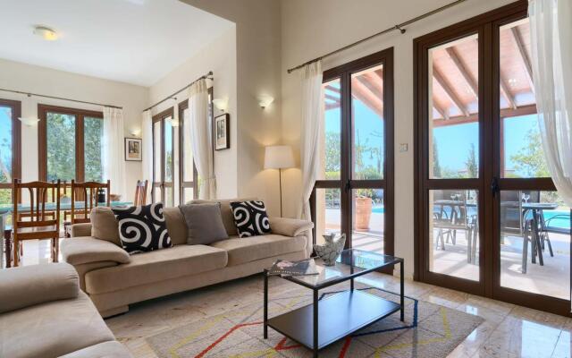 Villa 373 Dionysus in Kouklia
