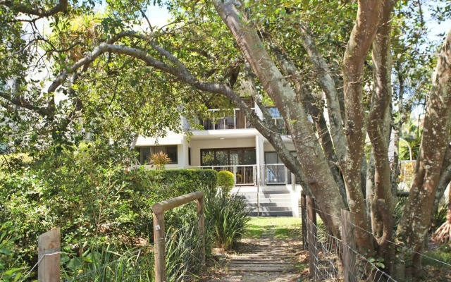 Windmill 4 - Two Bedroom Beachside Apartment on Parkyn Parade!