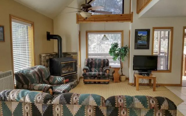 Alpenglow Vacation Rentals
