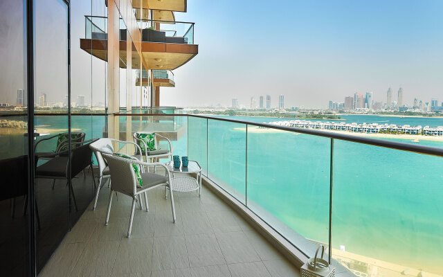 Dream Inn - Tiara Palm Residence 3BR Apartment