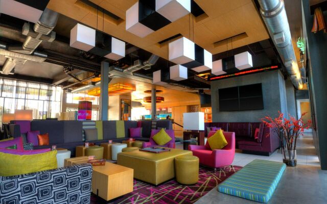 Aloft Phoenix Airport