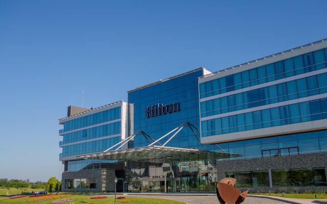 Hilton Pilar