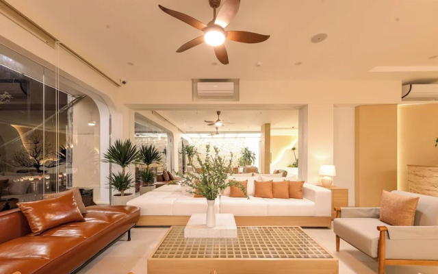 Green Bay Hotel Ninh Bình – Lobby – Hoa Lu