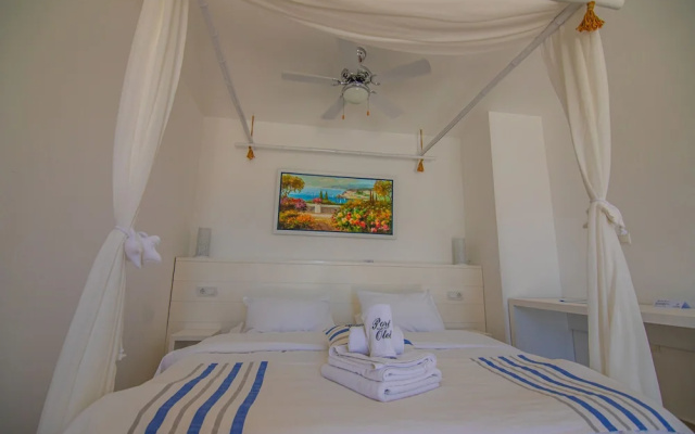 Port Alacati Hotel