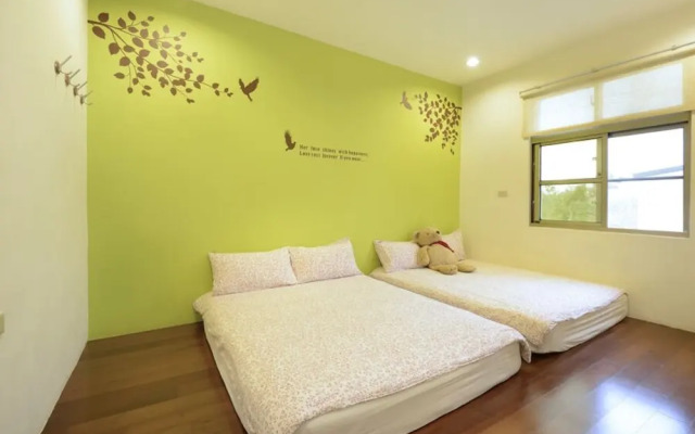 Ecotourism skim month B&B